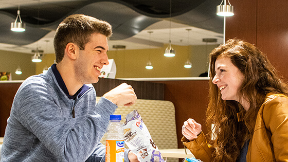 Students eating lunch on their meal plan