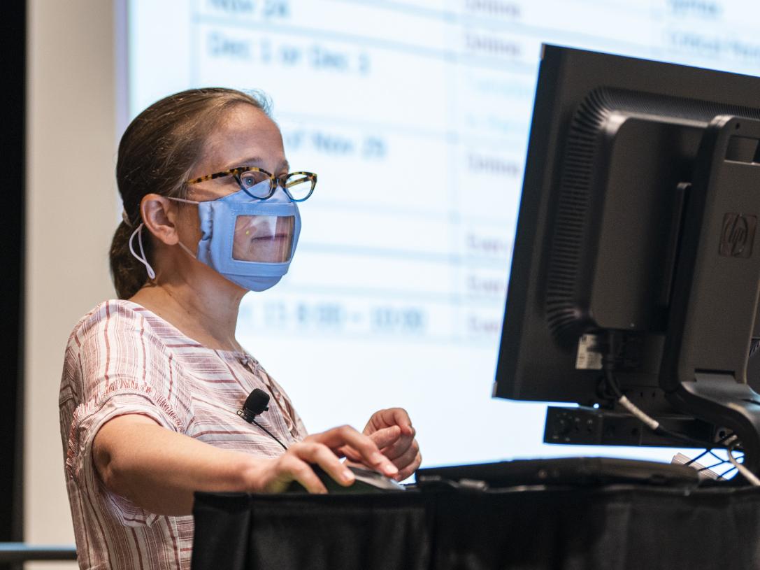 CSD professor Betz lectures in the International Ballroom