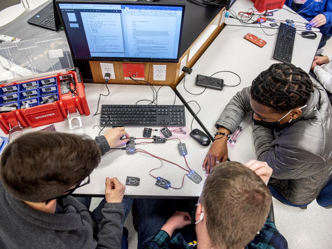 Students working in ECE lab.