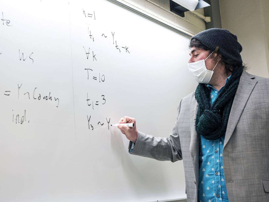 Mathematics professor Selvitella lectures in the classroom