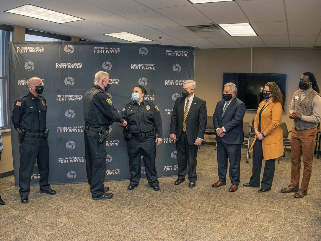 Officer Wojnarowski and a group of Purdue Fort Wayne administrators