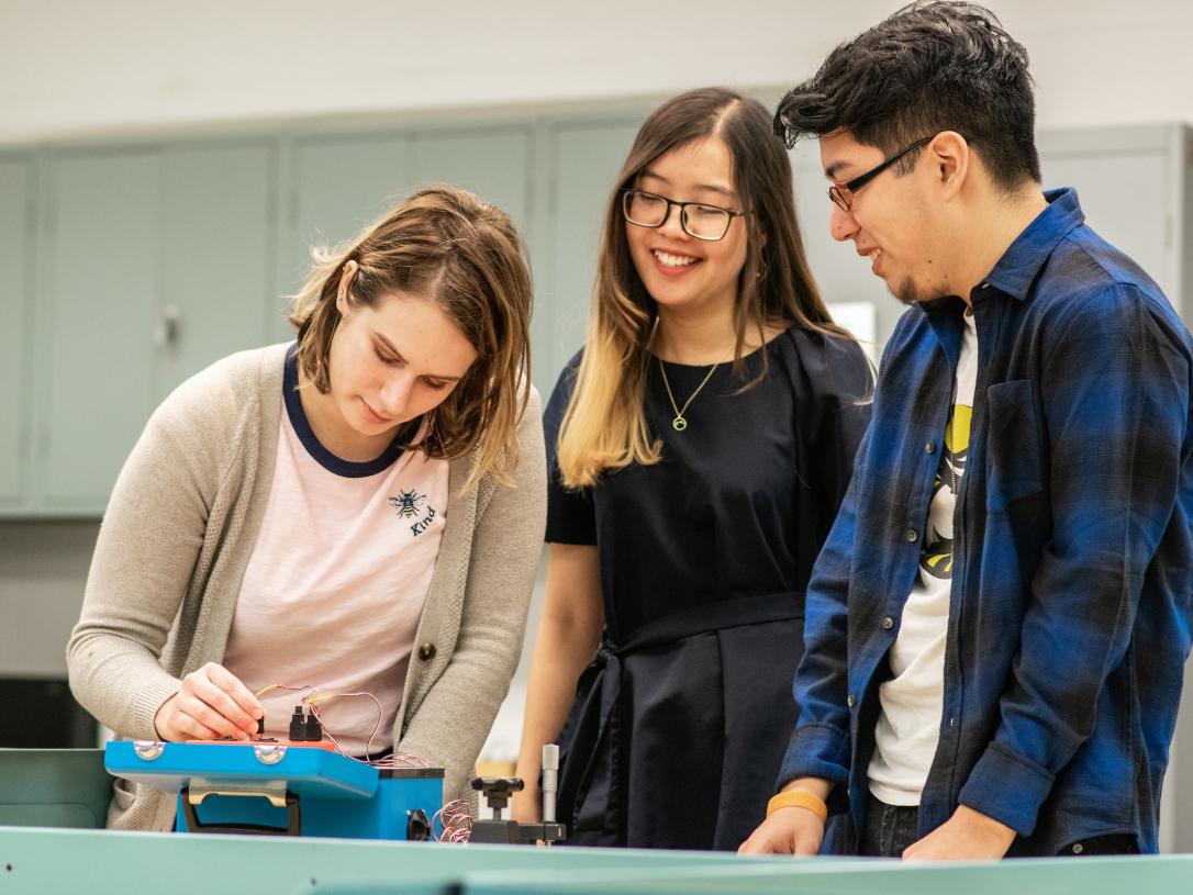 Students working in lab