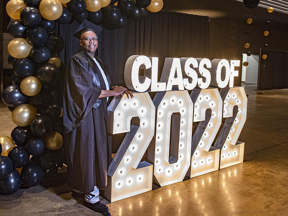 De'Onte Brewer at the 2022 PFW Commencement
