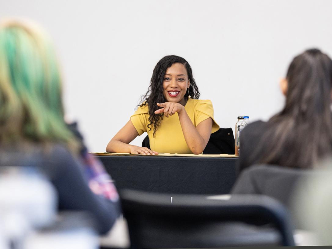 Omnibus speaker Moogega Cooper chats with a group of Honors students