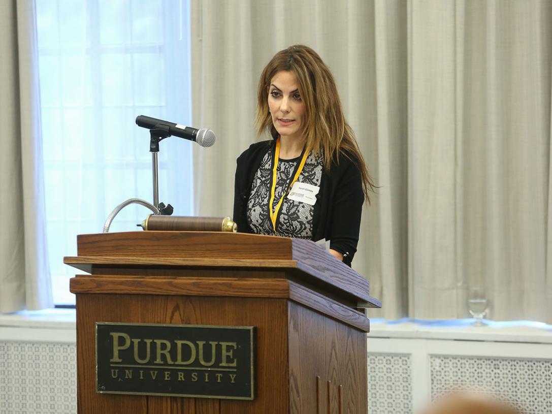 Farah Combs receives the Dreamer Award at Purdue University