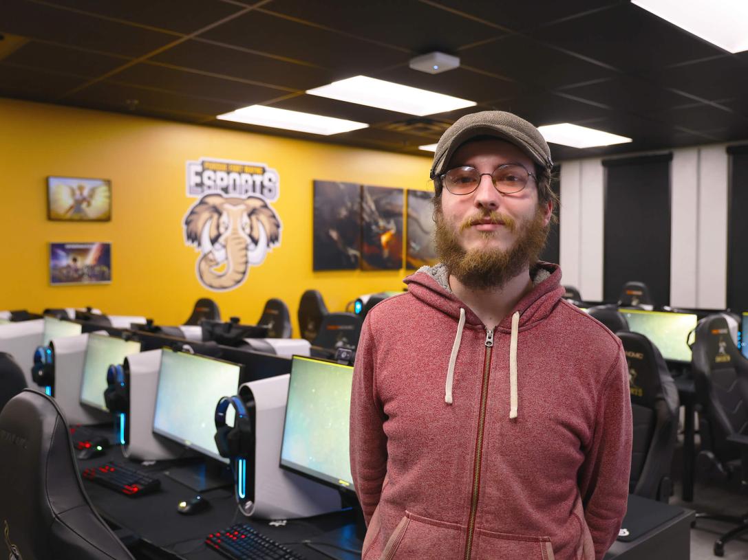 Nicholas Shatzer is in the PFW Esports Lab