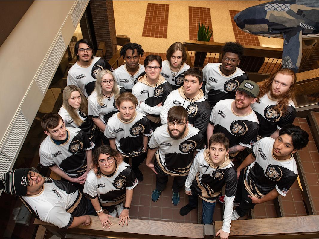 Esports members posing for a picture