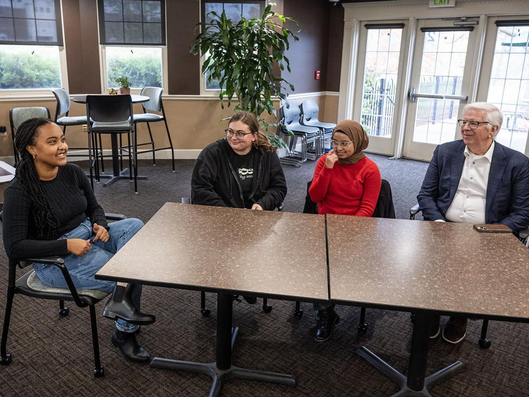 Thomas Herr meets with scholarship recipients