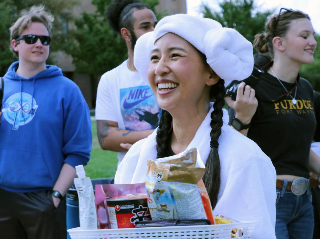 Suin Roberts dressed up as Zoey from Kpop Demon Hunters