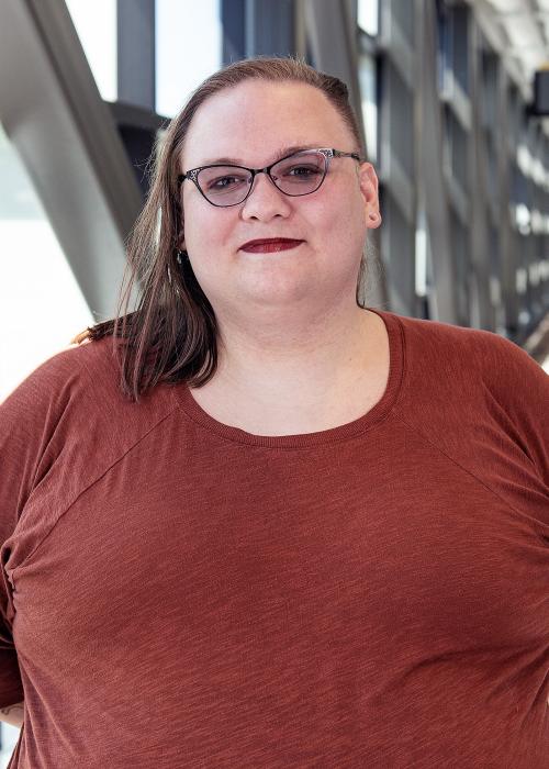 Willow Cribb Headshot