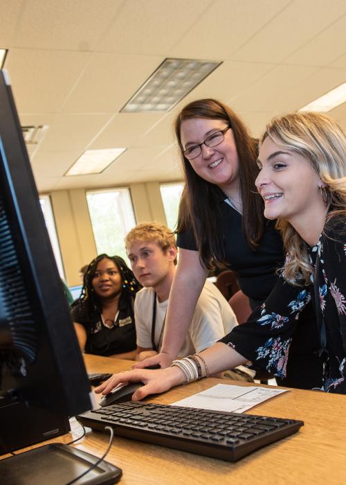 A student gets help with selecting classes.