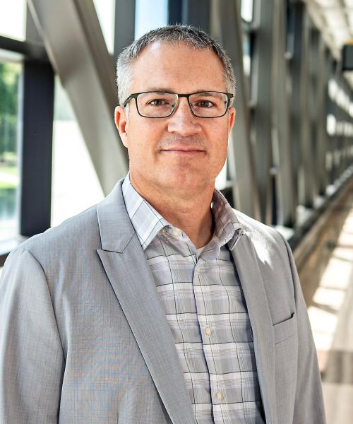 Dr. Lee M. Roberts Headshot