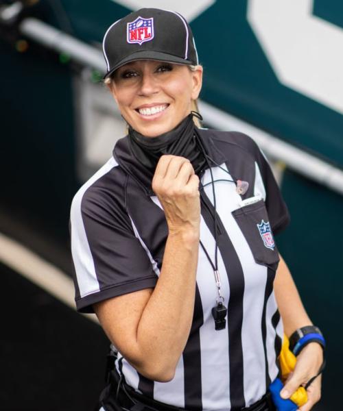 Sarah Thomas headshot