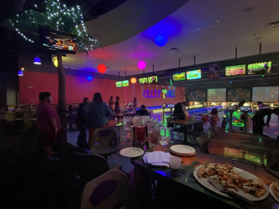 Students with Families Crazy Pinz Night Purdue University Fort Wayne