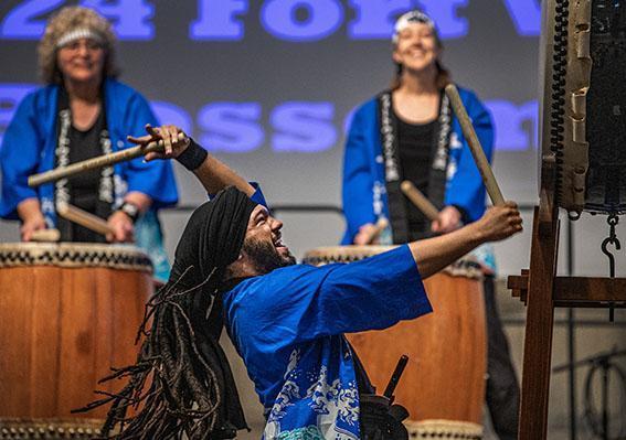 Taiko drummers