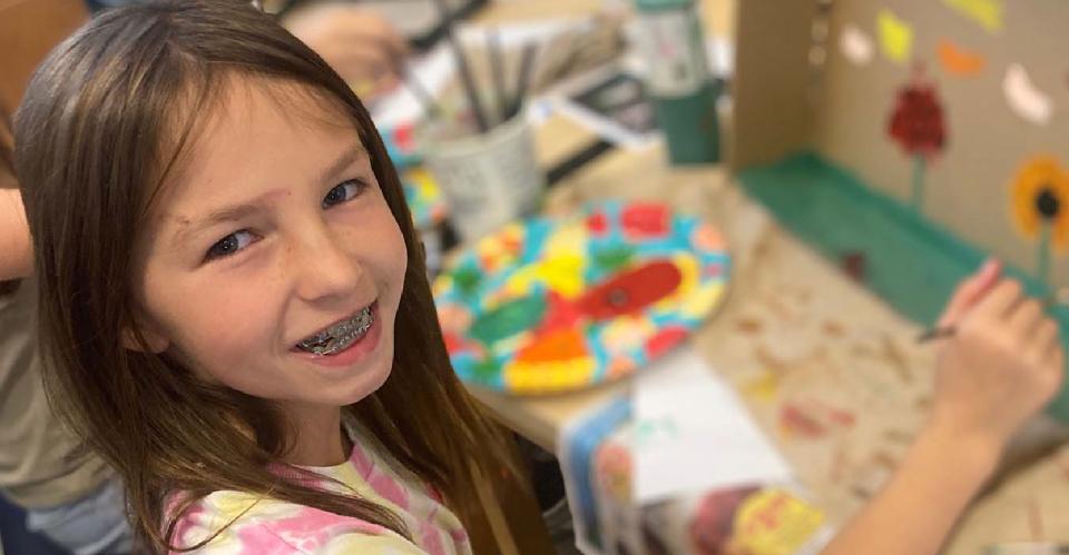 child painting