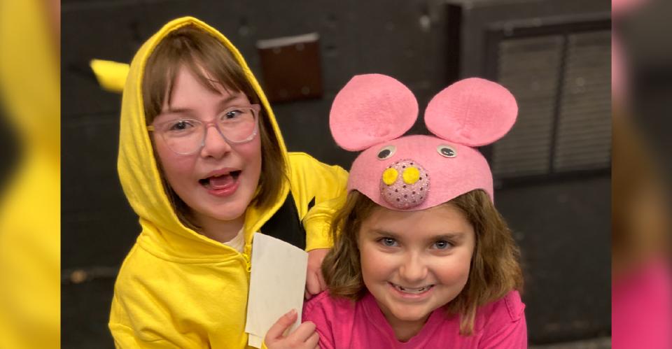 young children dressed up as mice