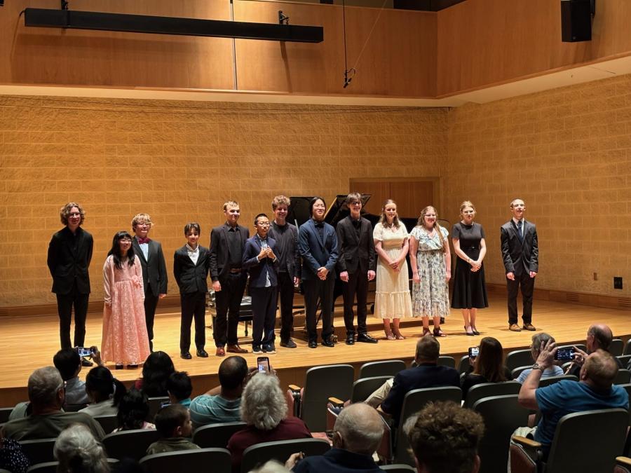 finalists for piano competition onstage