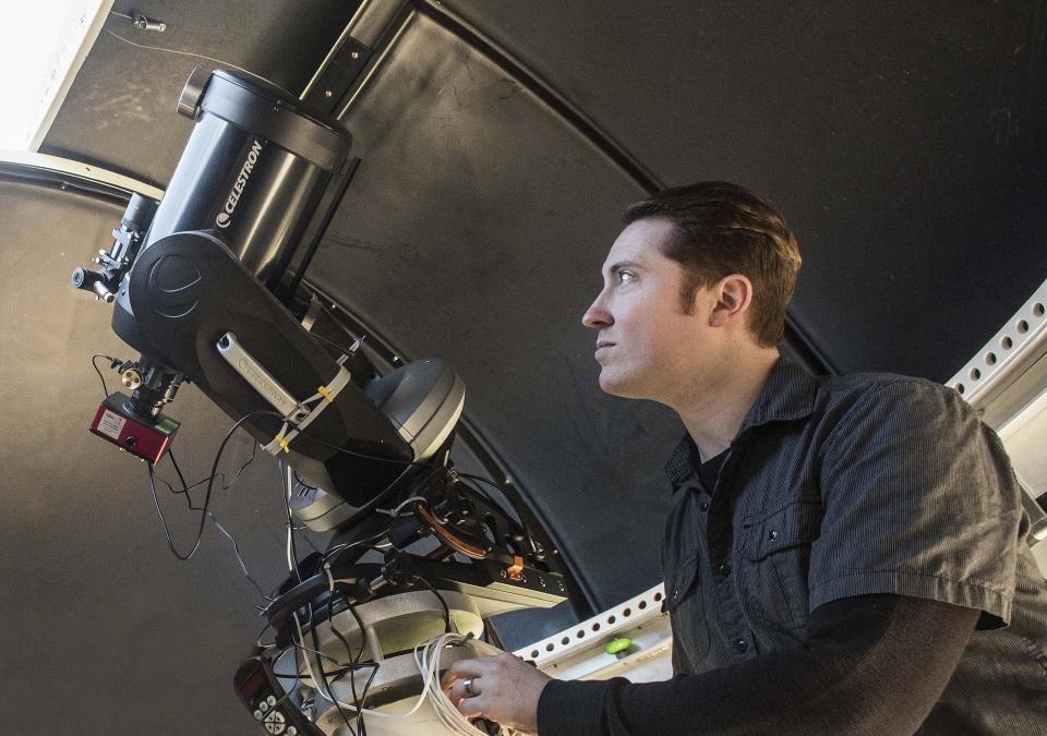 Physics Friday Night at the Observatory Purdue University Fort Wayne