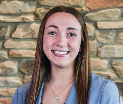 Portrait of Jenna Ellsworth.