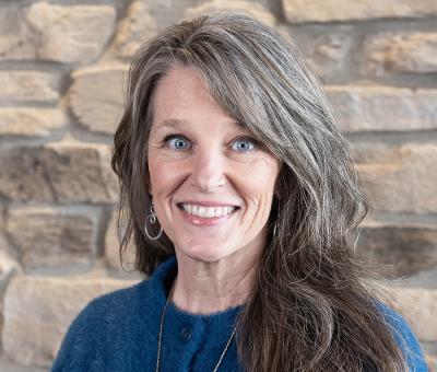 Portrait of Melissa Brown.