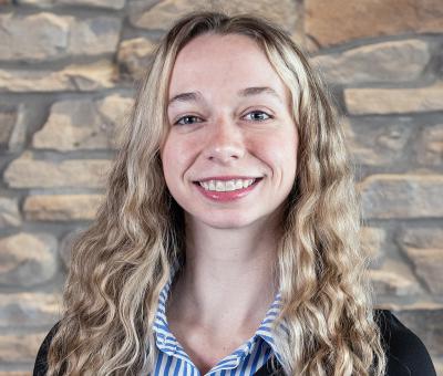 Portrait of Allison Renno.