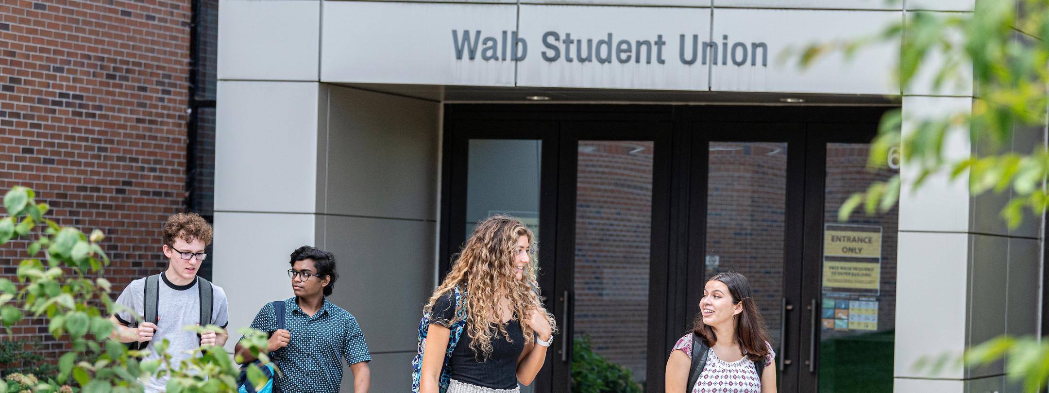Students outside of Walb.