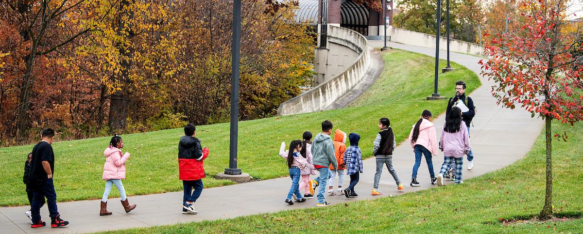 Kids walking on campus