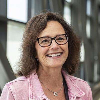 Sue Miller headshot