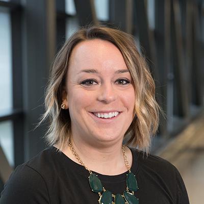 Lindsay Jackson headshot