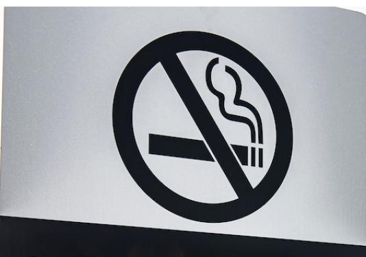 No smoking sign on the Purdue Fort Wayne campus