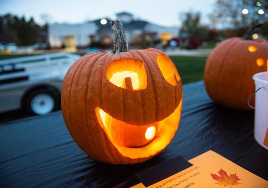 Carved jack-o-lantern