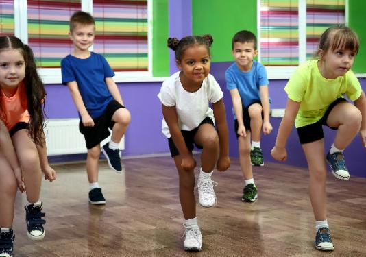 kids dancing