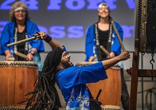 Taiko drummers