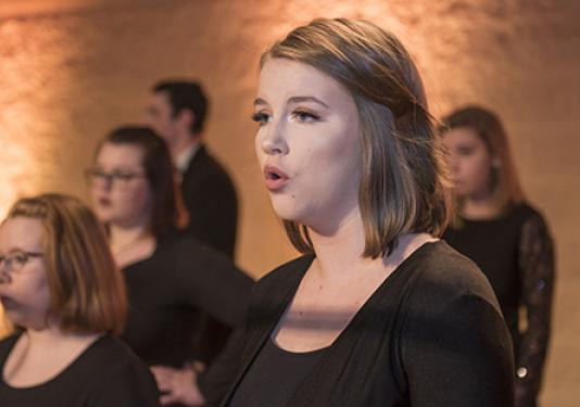 female vocalists singing