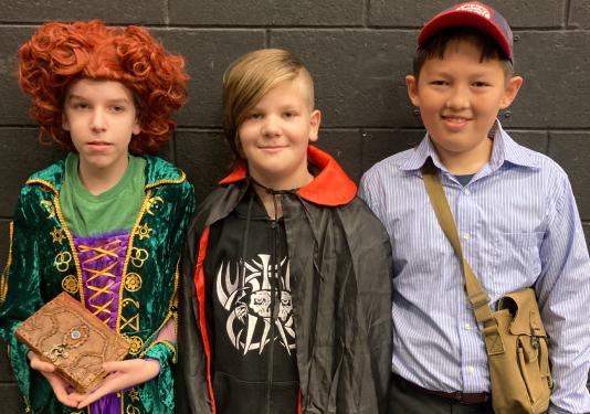 young children acting