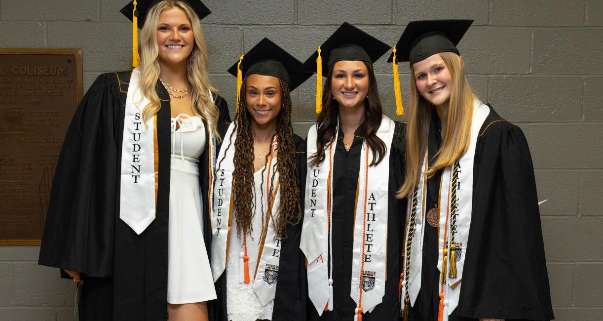 Commencement 2025 Grads