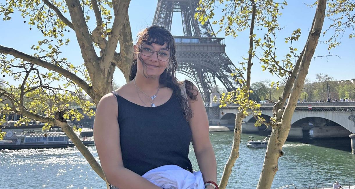 Lilian Frank with the Eifel Tower in the background